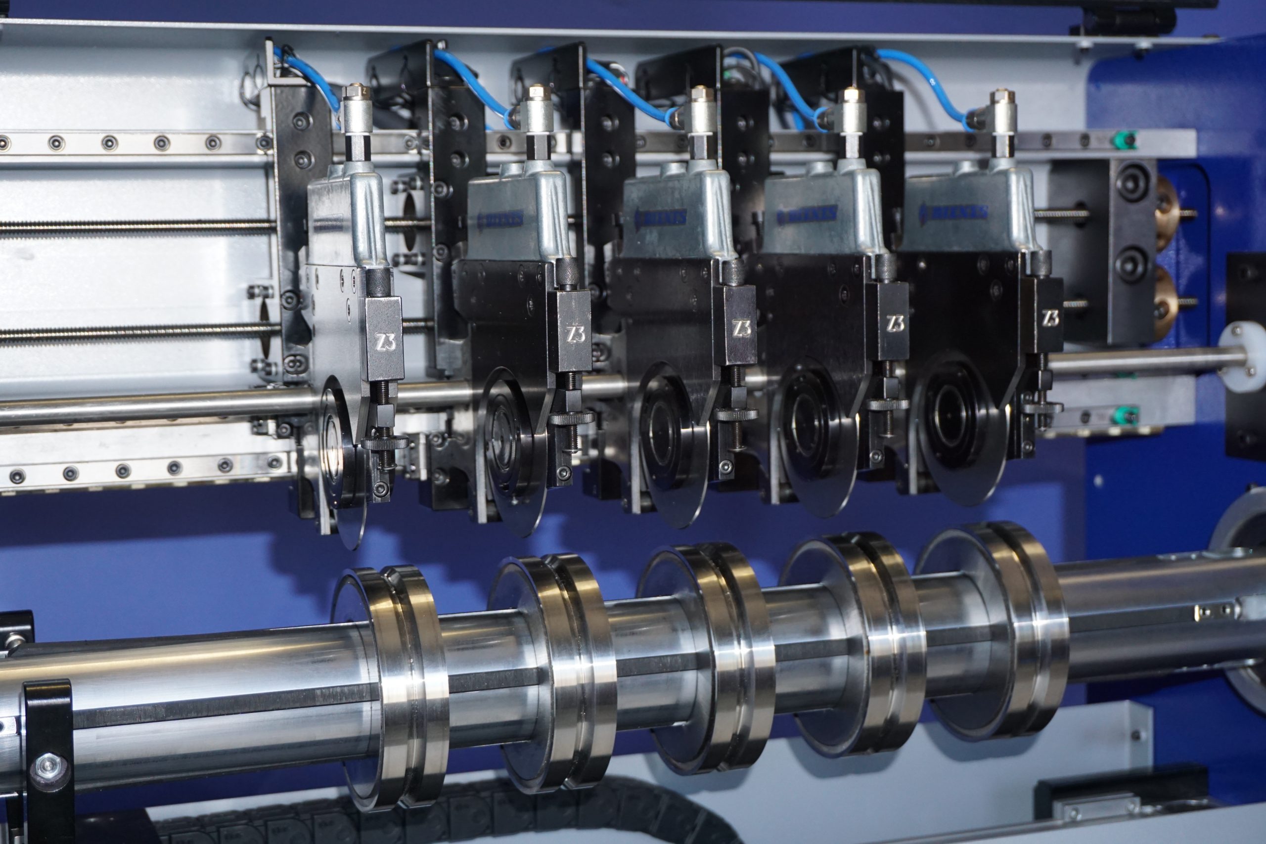 Pneumatischem Messerhalter automatische Messer-Positionier-System „DIENES label slit 4.0“