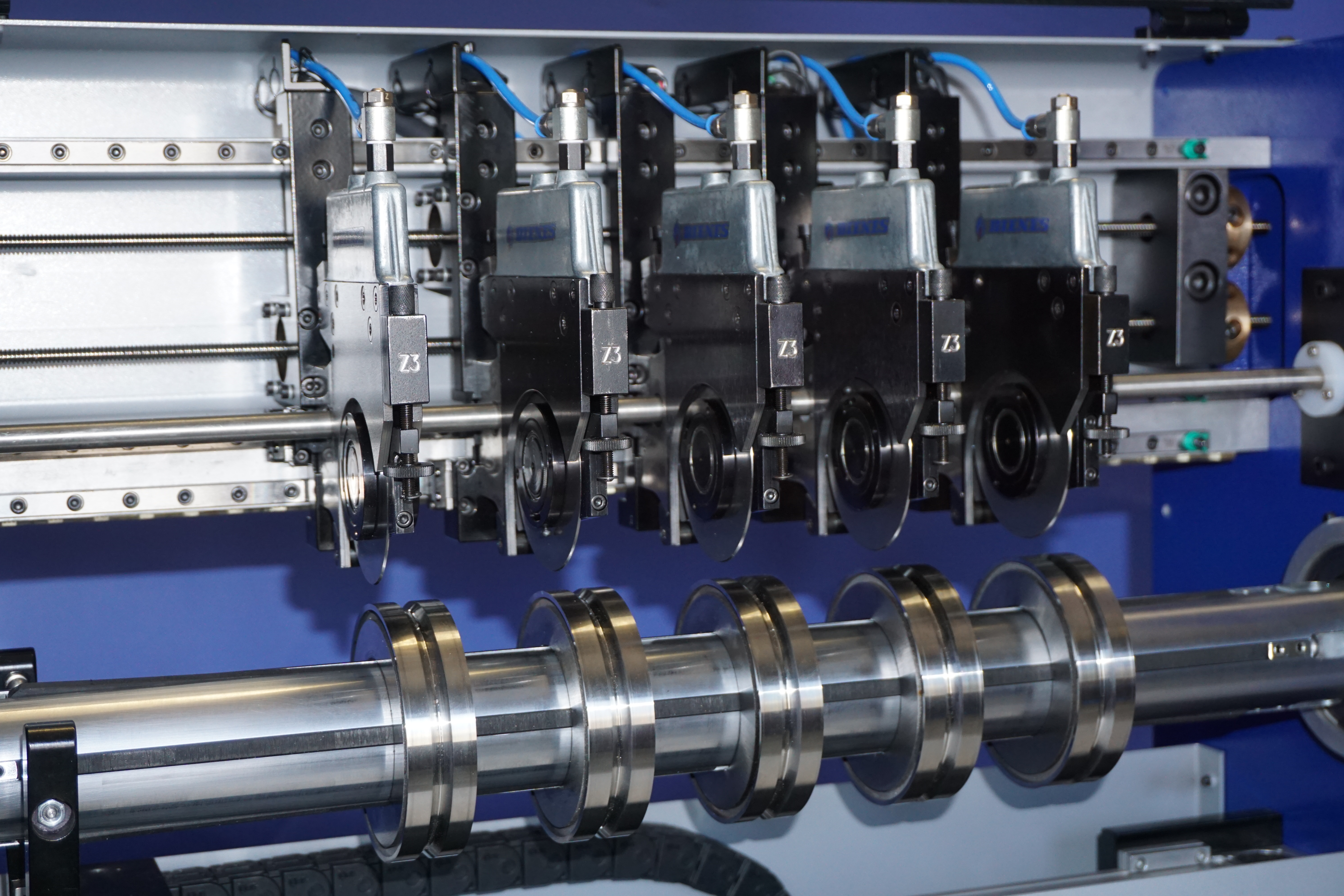 Automatic knife positioning system 