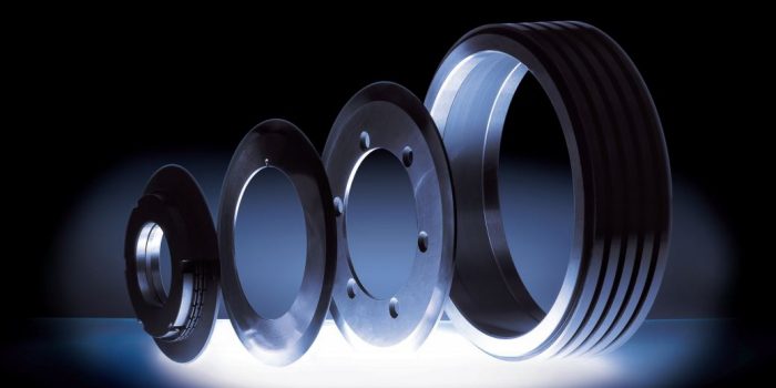 Das Bild zeigt vier der DIENES Rundmesser.