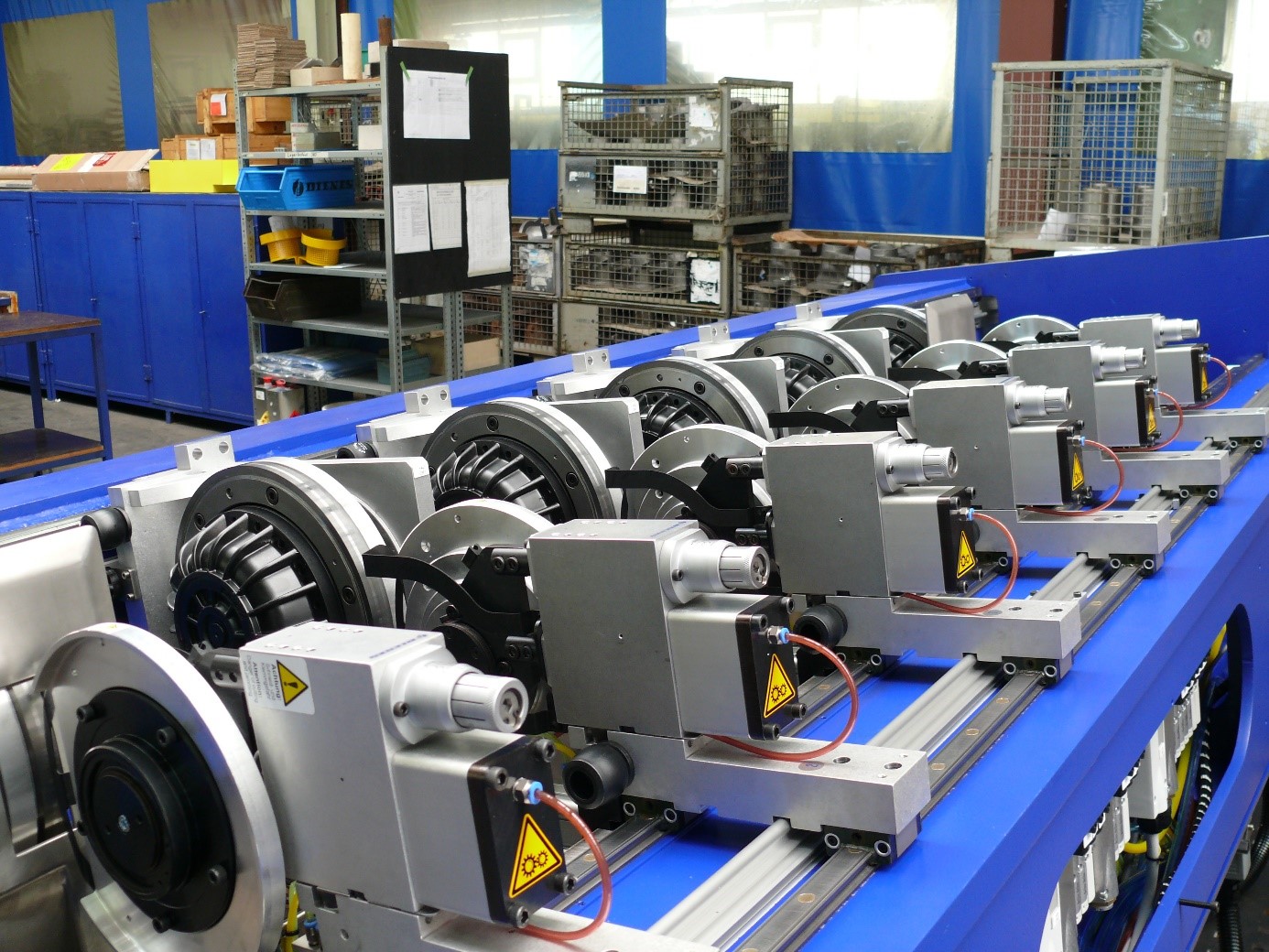 Automatisches DIENES Schneidsystem Typ Modul VIII-S-M Simu-Flash (Scherenschnittmesserhalter & Untermessermotoren)