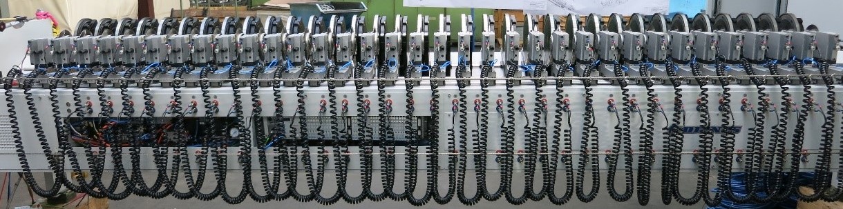 automatisches DIENES Schneidsystem Typ Modul IV-S-M von vorne – zugeschnitten